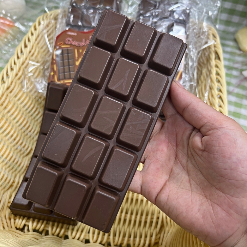 Gesimuleerd chocolade-knijpspe - Home Office Simulator recensie en prijs